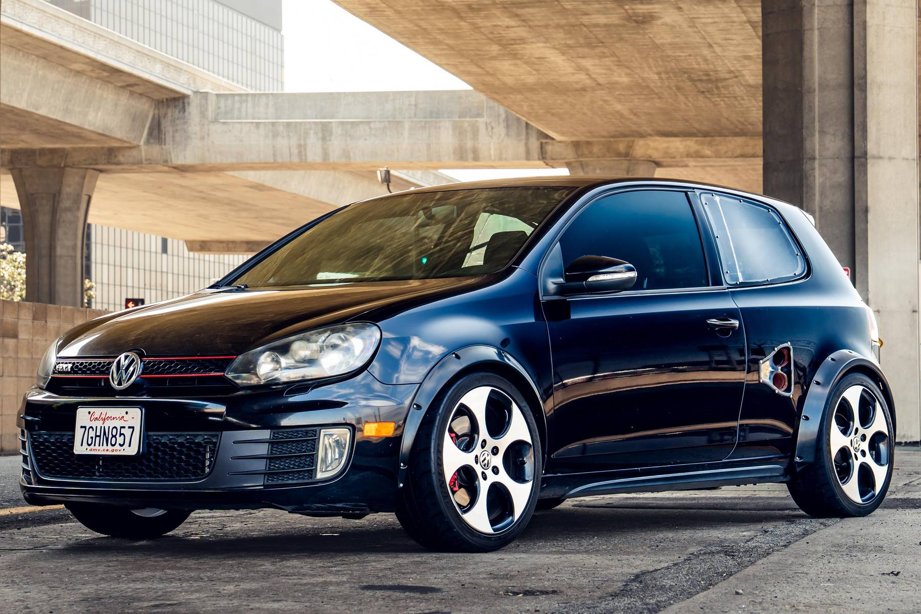 Main view of Volkswagen GTI